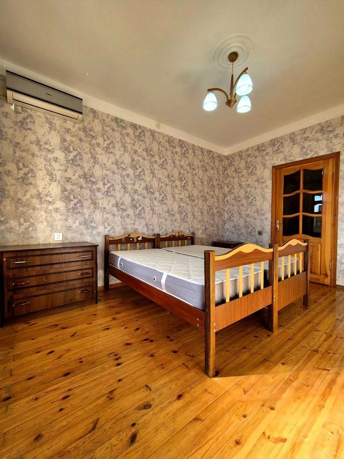 Kirayə verilir 2 otaqlı mənzil 65 m²