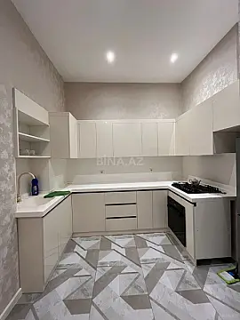 Kirayə verilir 2 otaqlı mənzil 73 m²