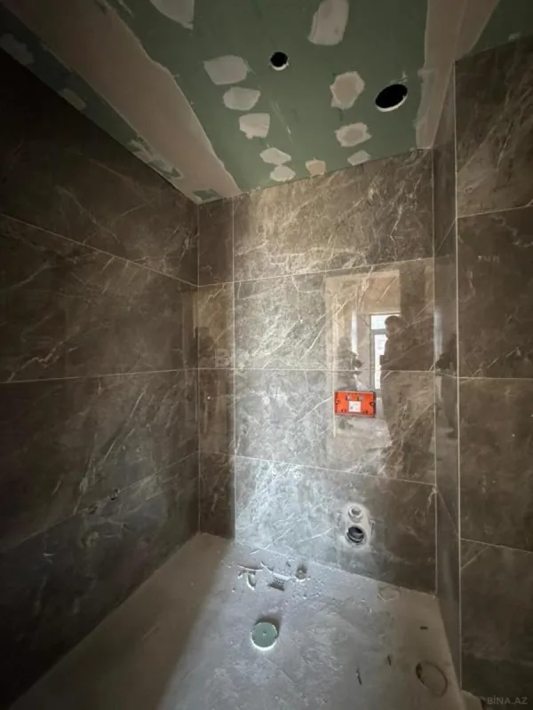 Satılır 2 otaqlı mənzil 55.6 m²