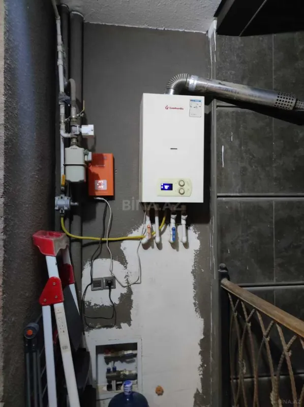 Satılır 2 otaqlı mənzil 72 m²