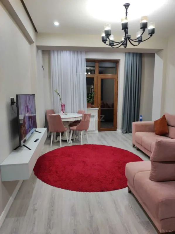 Satılır 2 otaqlı mənzil 72 m²