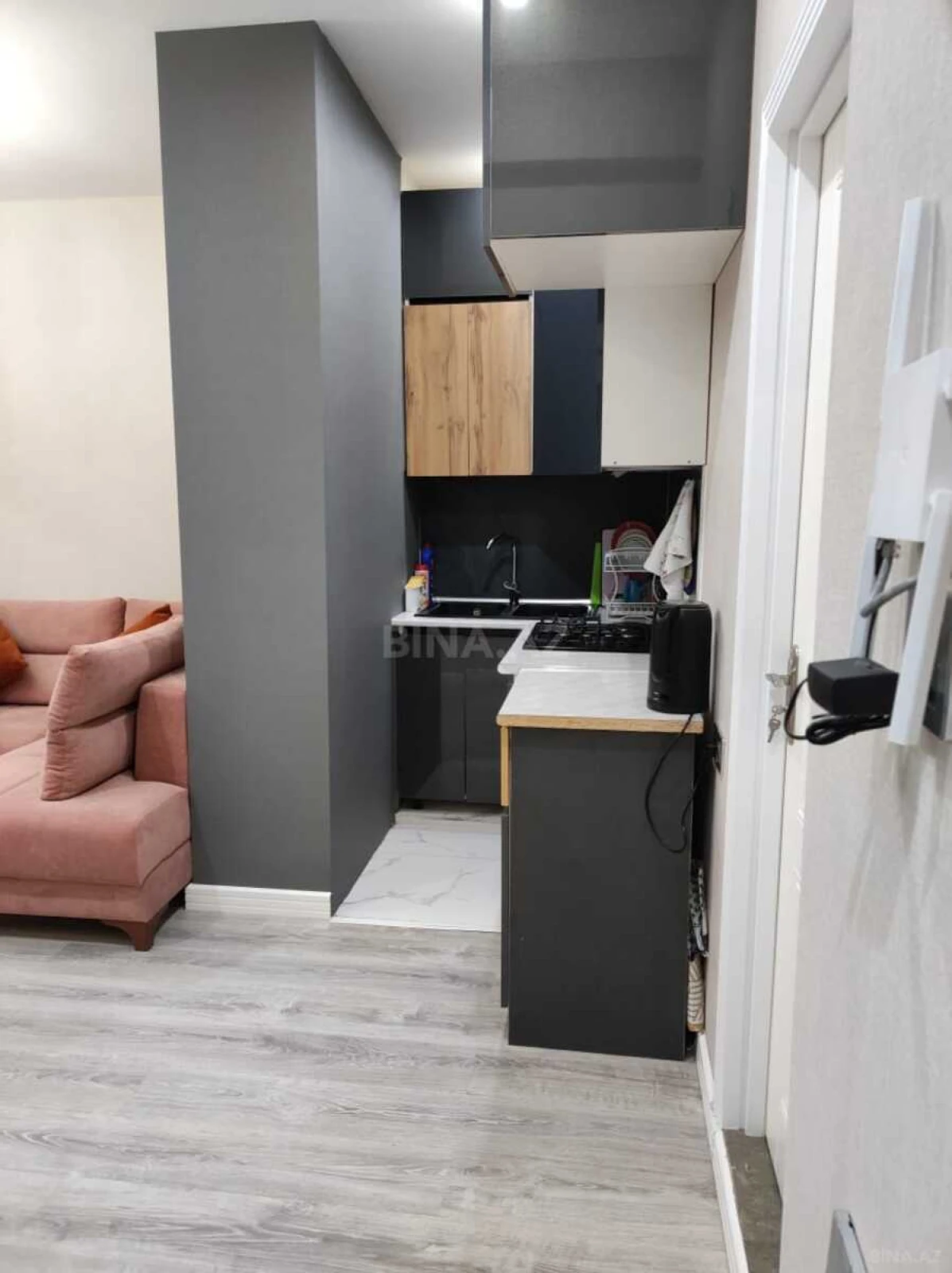 Satılır 2 otaqlı mənzil 72 m²