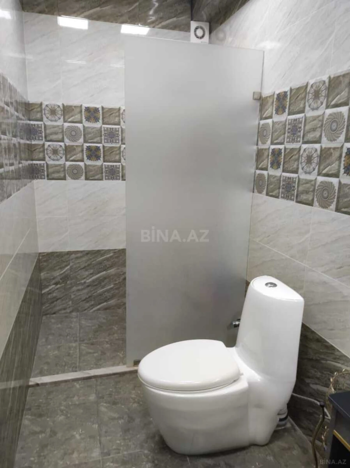 Satılır 2 otaqlı mənzil 72 m²