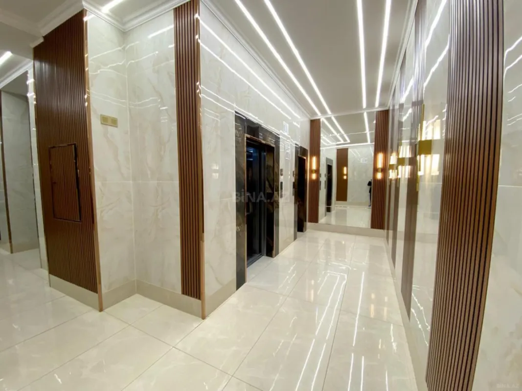 Satılır 3 otaqlı mənzil 140 m²