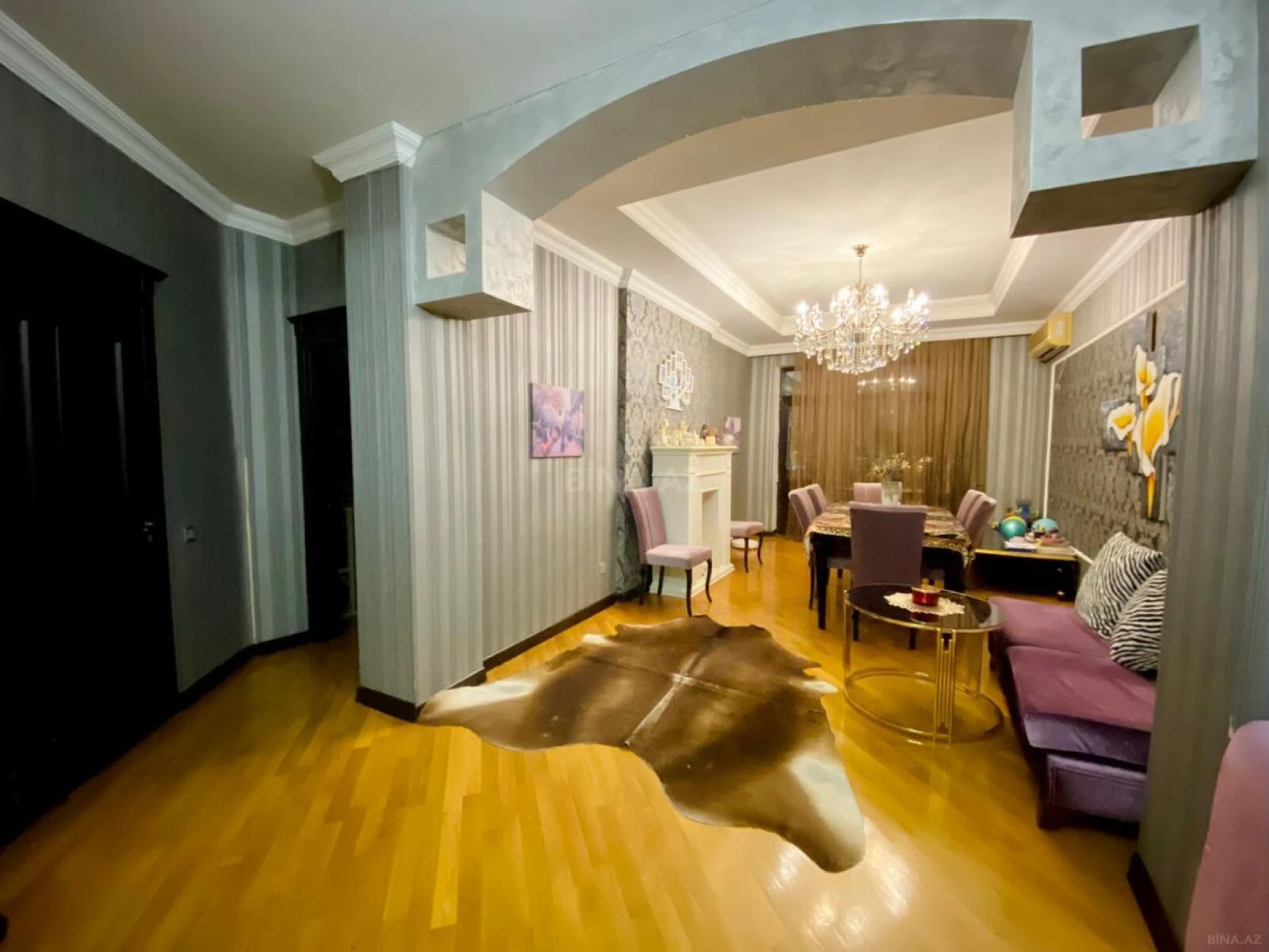 Satılır 3 otaqlı mənzil 140 m²