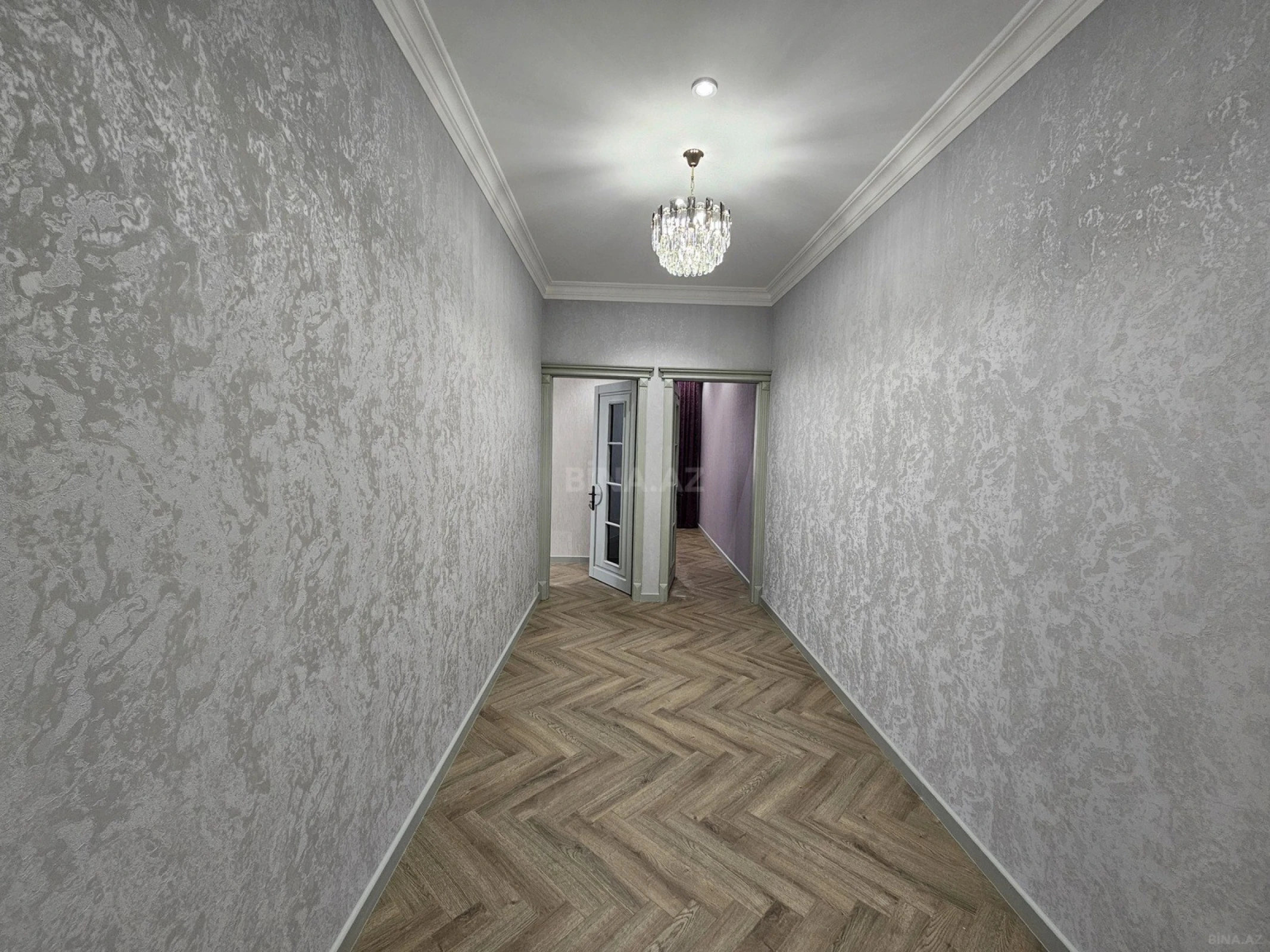 Satılır 3 otaqlı mənzil 150 m²