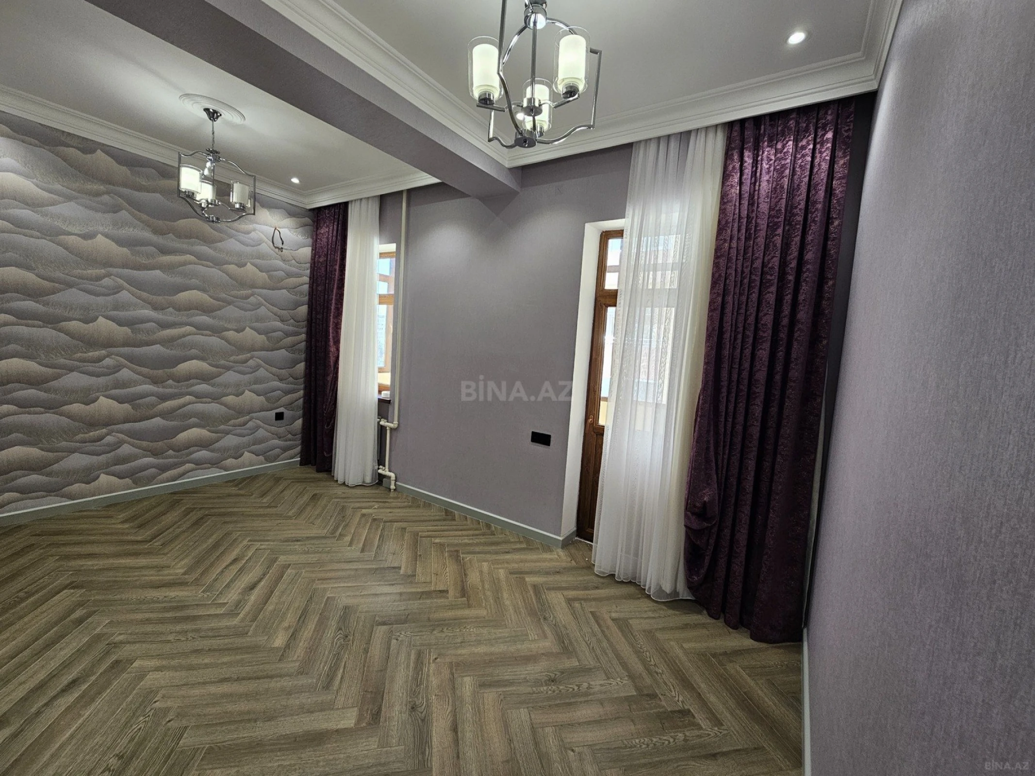Satılır 3 otaqlı mənzil 150 m²