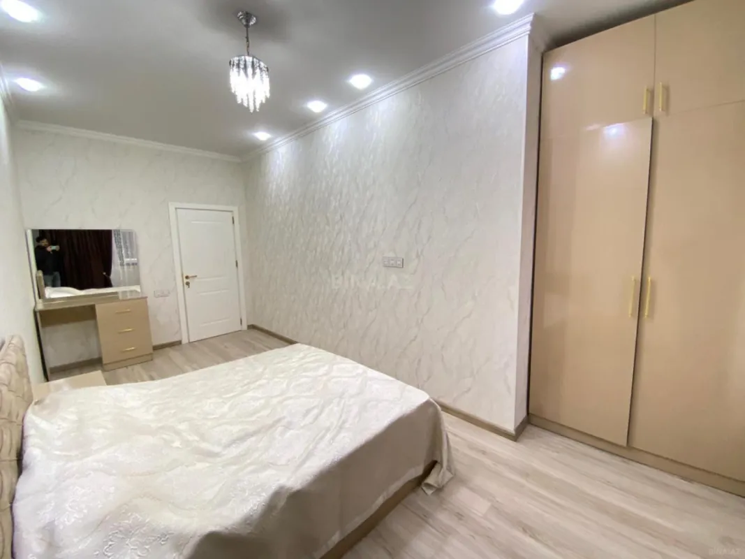 Satılır 2 otaqlı mənzil 86 m²