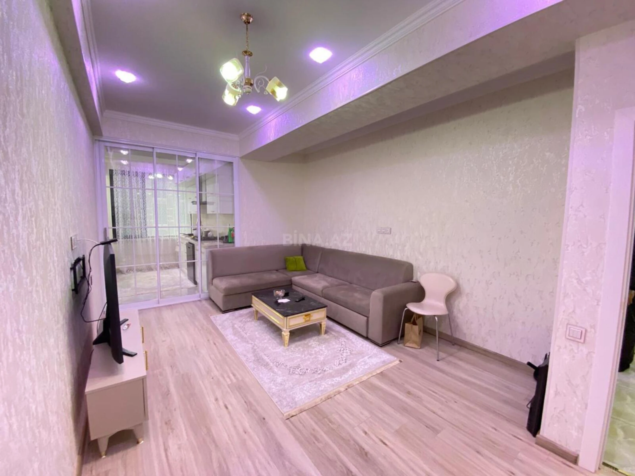 Satılır 2 otaqlı mənzil 86 m²
