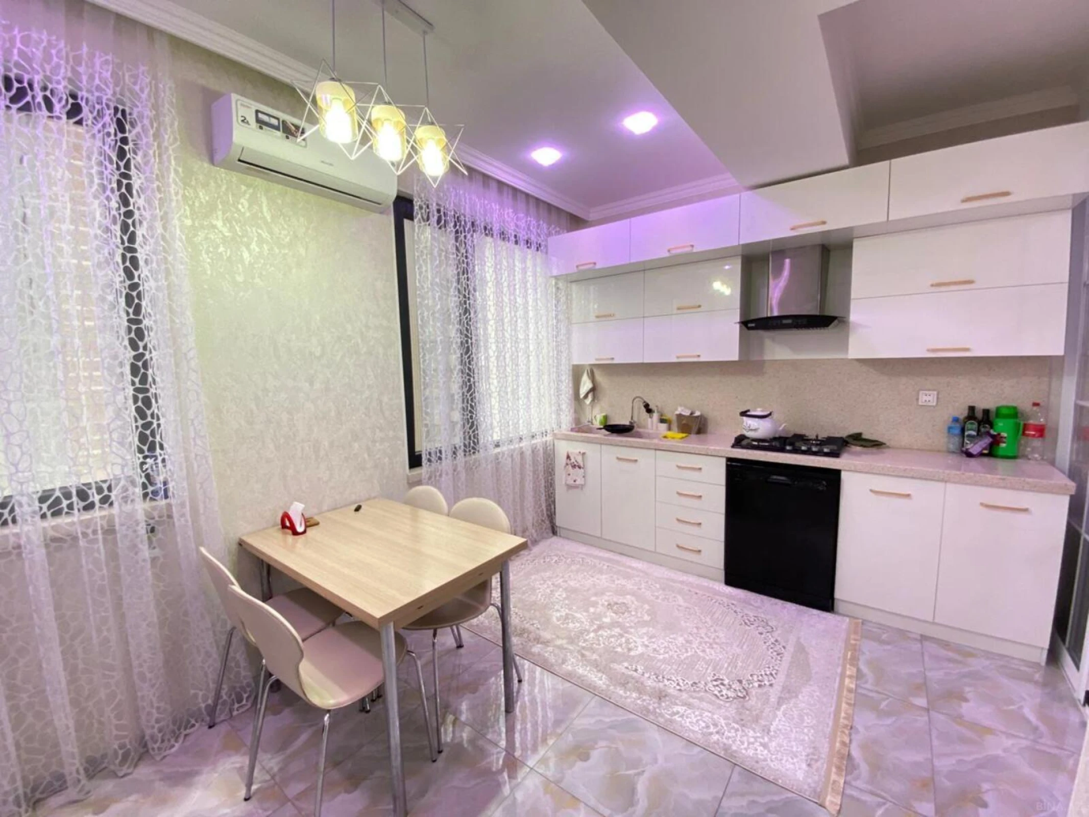 Satılır 2 otaqlı mənzil 86 m²