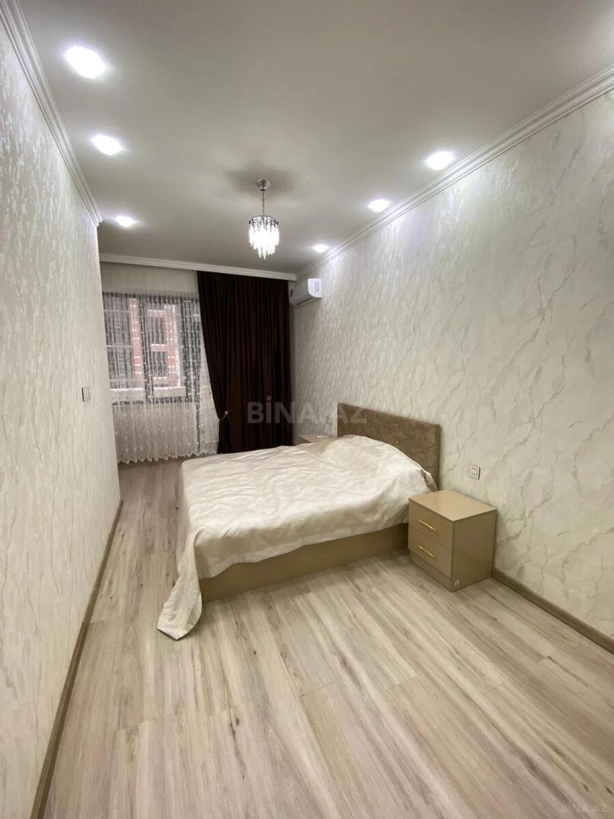 Satılır 2 otaqlı mənzil 86 m²