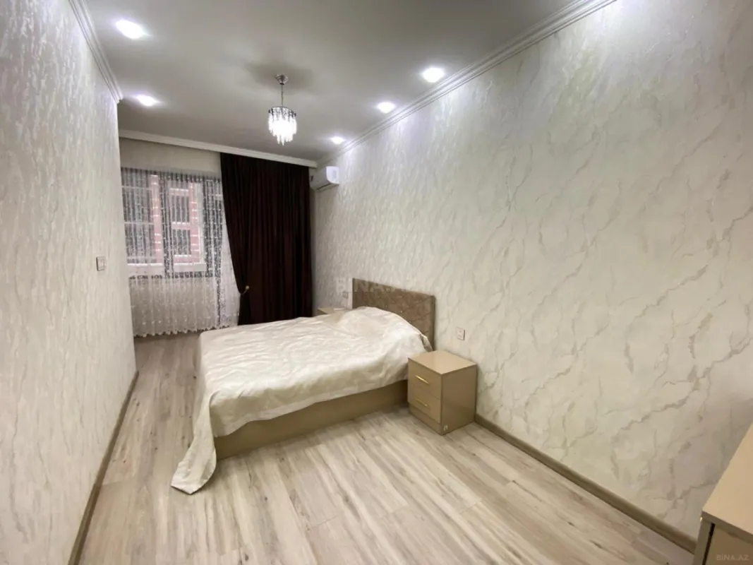 Satılır 2 otaqlı mənzil 86 m²
