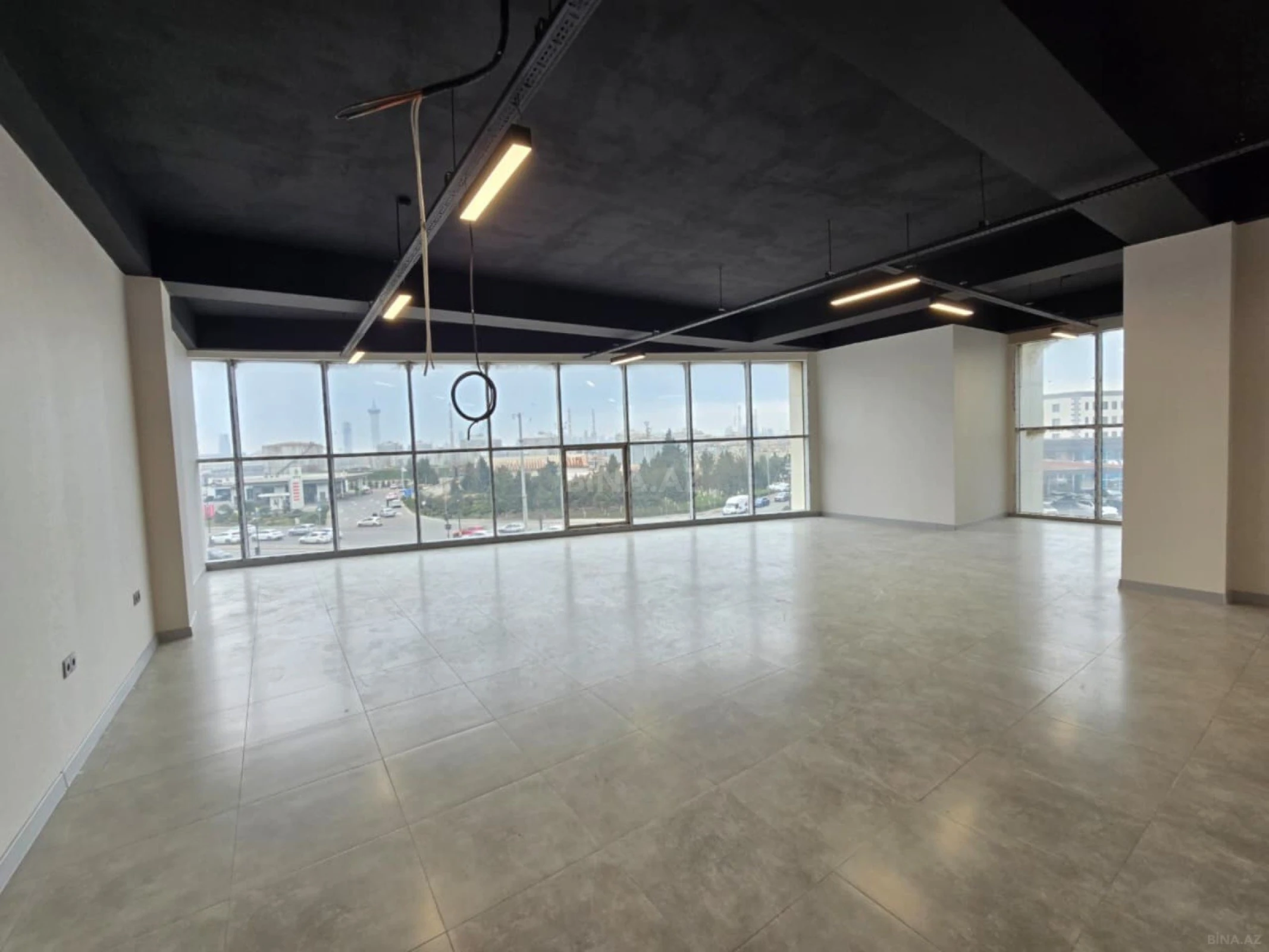 Kirayə verilir obyekt 400 m²