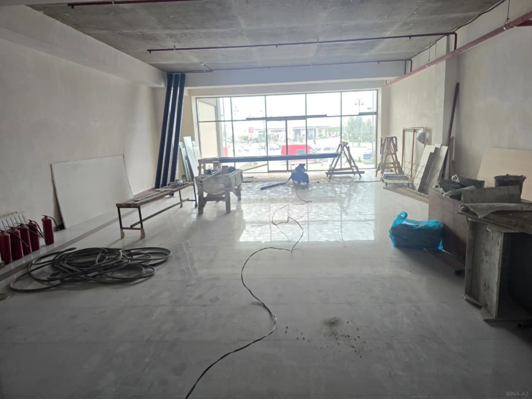 Kirayə verilir obyekt 400 m²