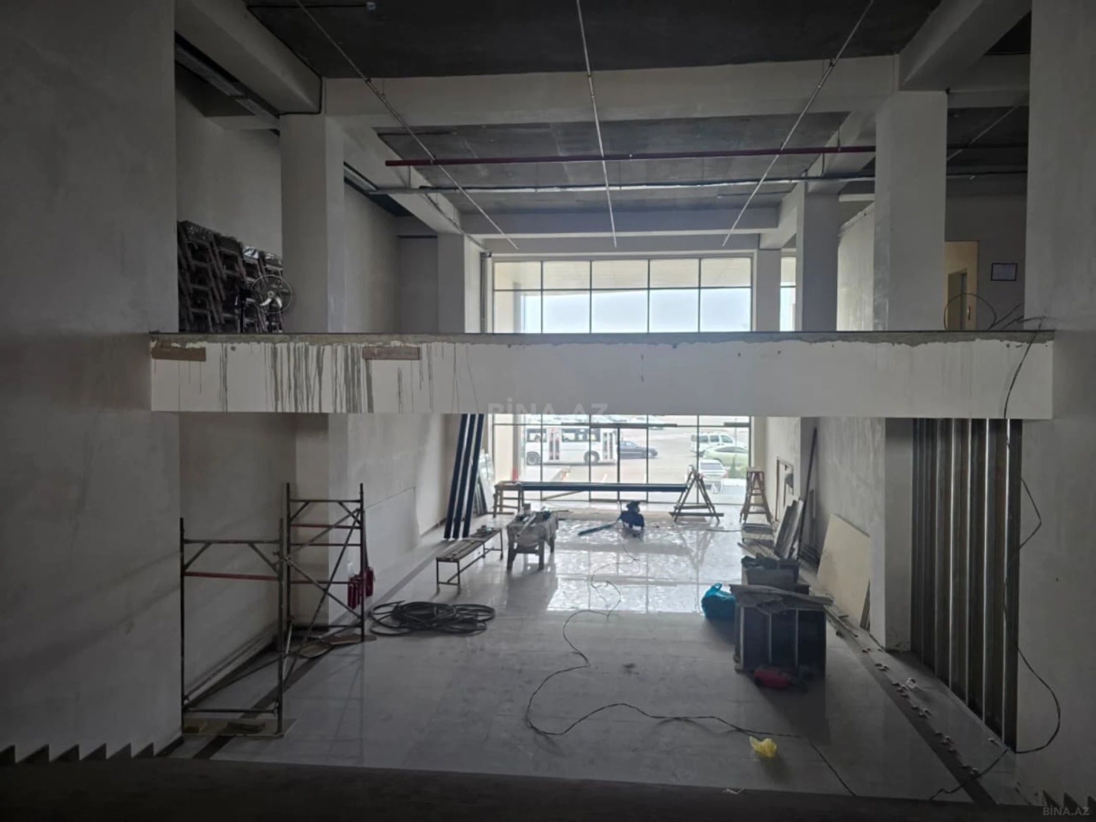 Kirayə verilir obyekt 400 m²