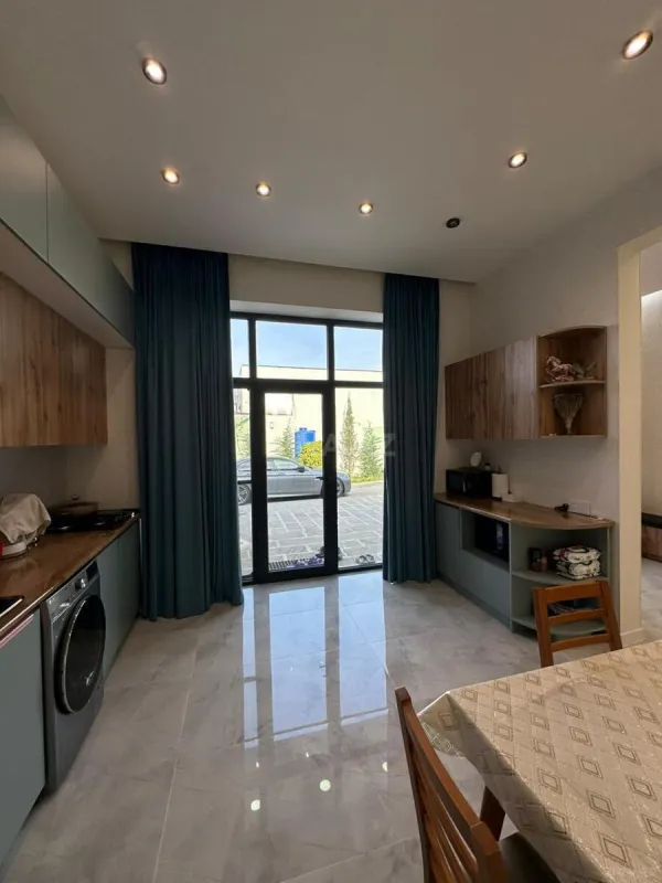 Satılır 4 otaqlı həyət evi 170 m²