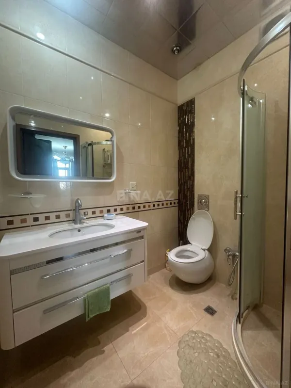 Kirayə verilir 3 otaqlı mənzil 135 m²