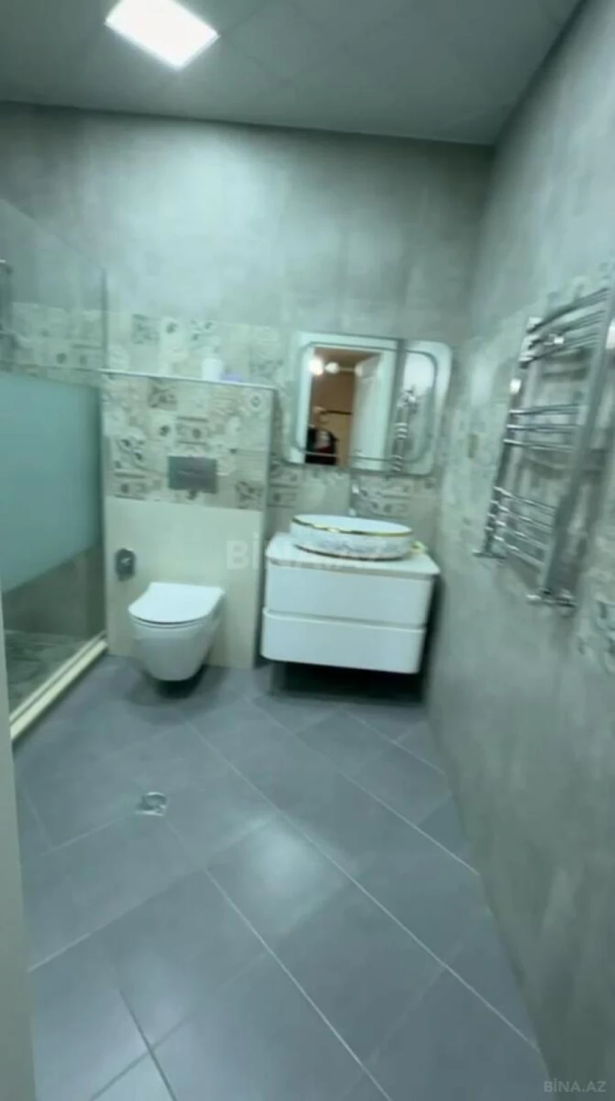 Kirayə verilir 3 otaqlı mənzil 155 m²