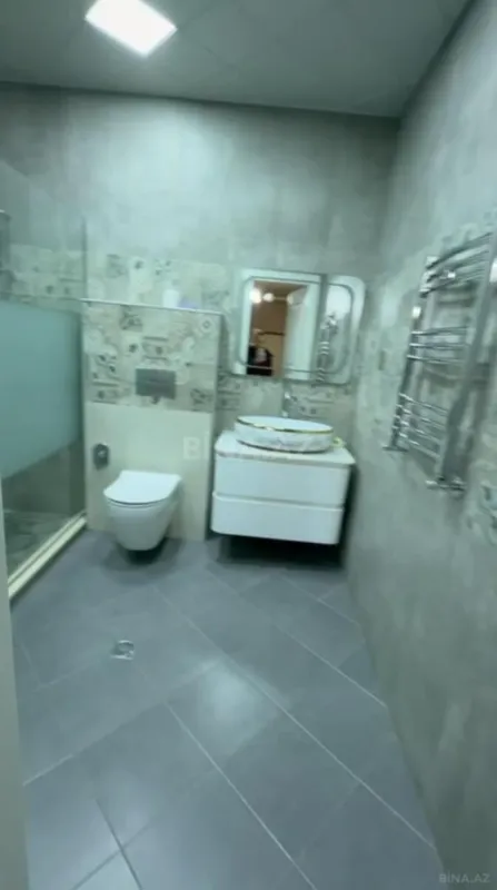 Kirayə verilir 3 otaqlı mənzil 155 m²