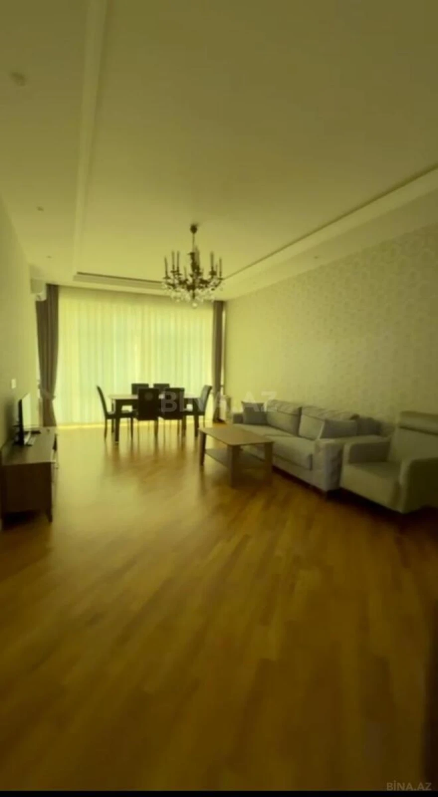 Kirayə verilir 3 otaqlı mənzil 155 m²