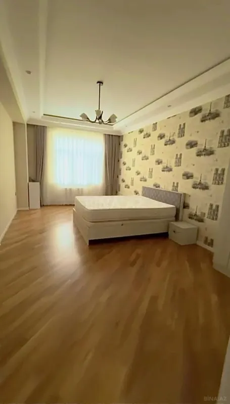 Kirayə verilir 3 otaqlı mənzil 155 m²