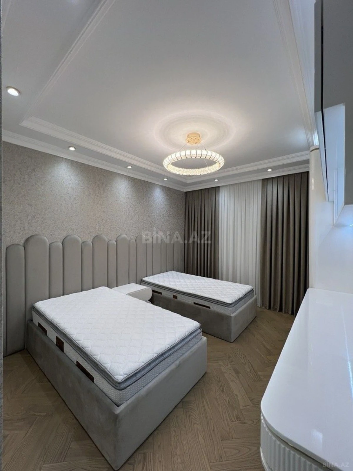 Kirayə verilir 3 otaqlı mənzil 145 m²