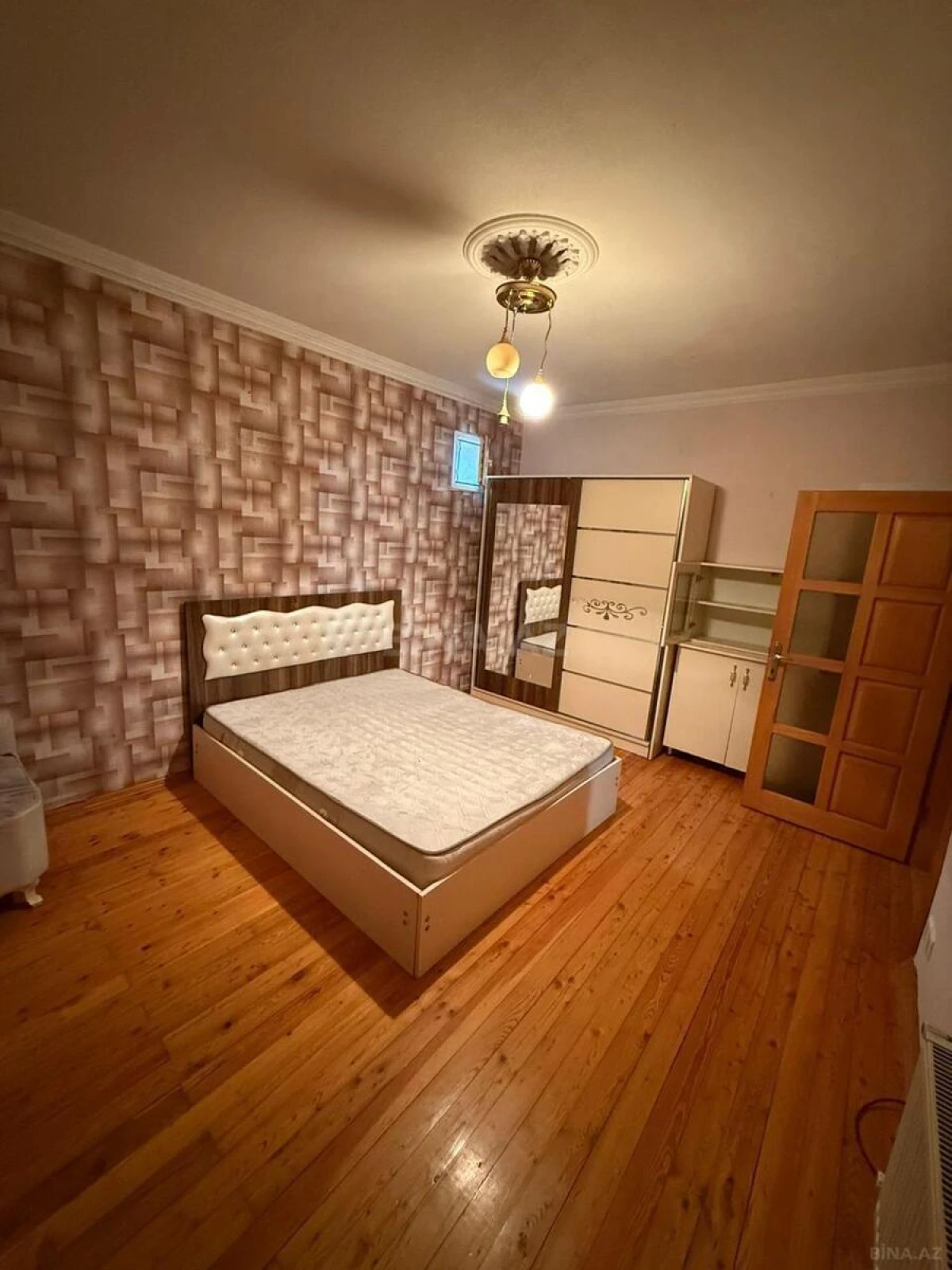 Satılır 4 otaqlı həyət evi 150 m²