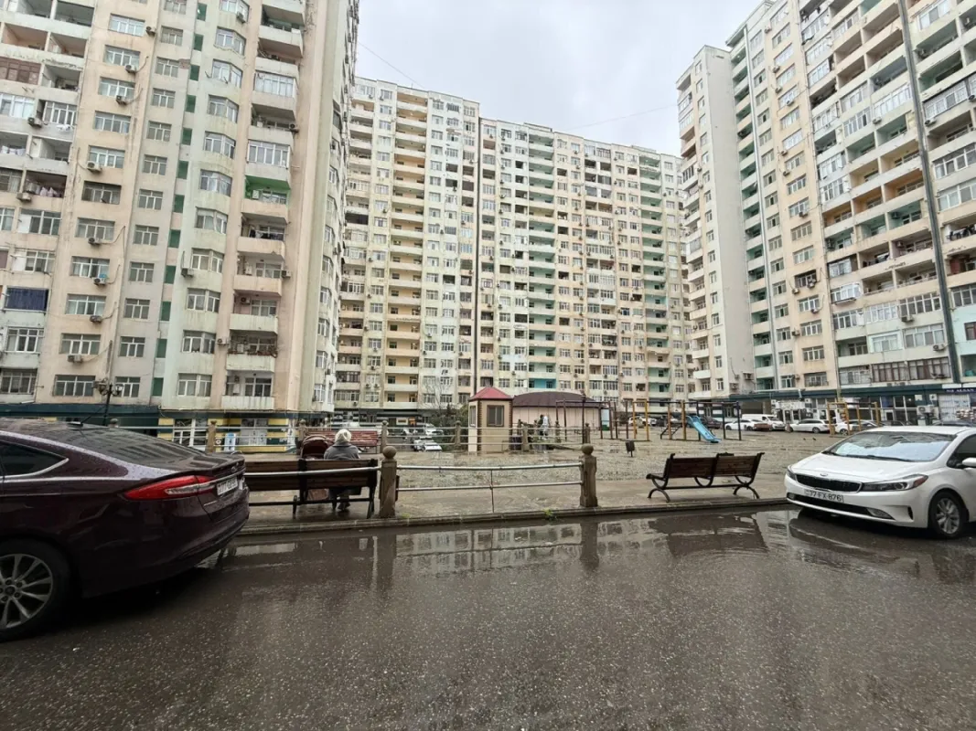 Satılır 2 otaqlı mənzil 64 m²