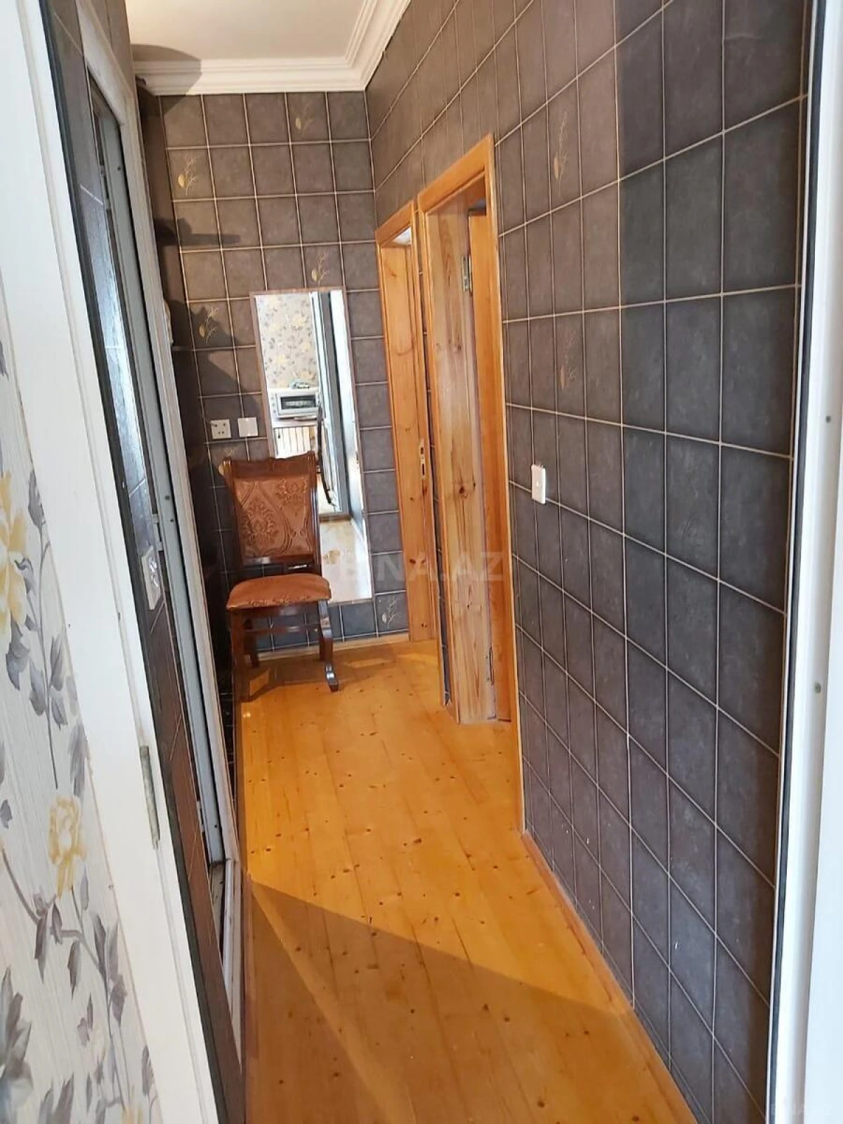 Satılır 4 otaqlı mənzil 105 m²