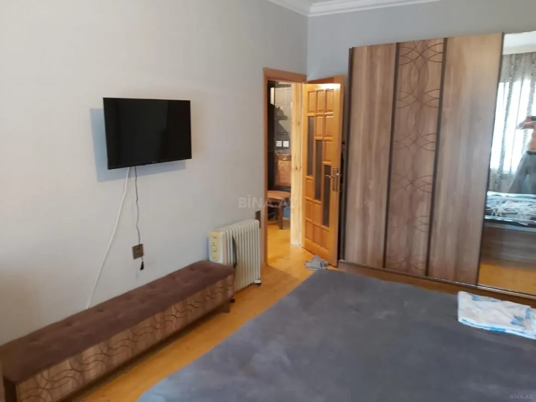 Satılır 4 otaqlı mənzil 105 m²