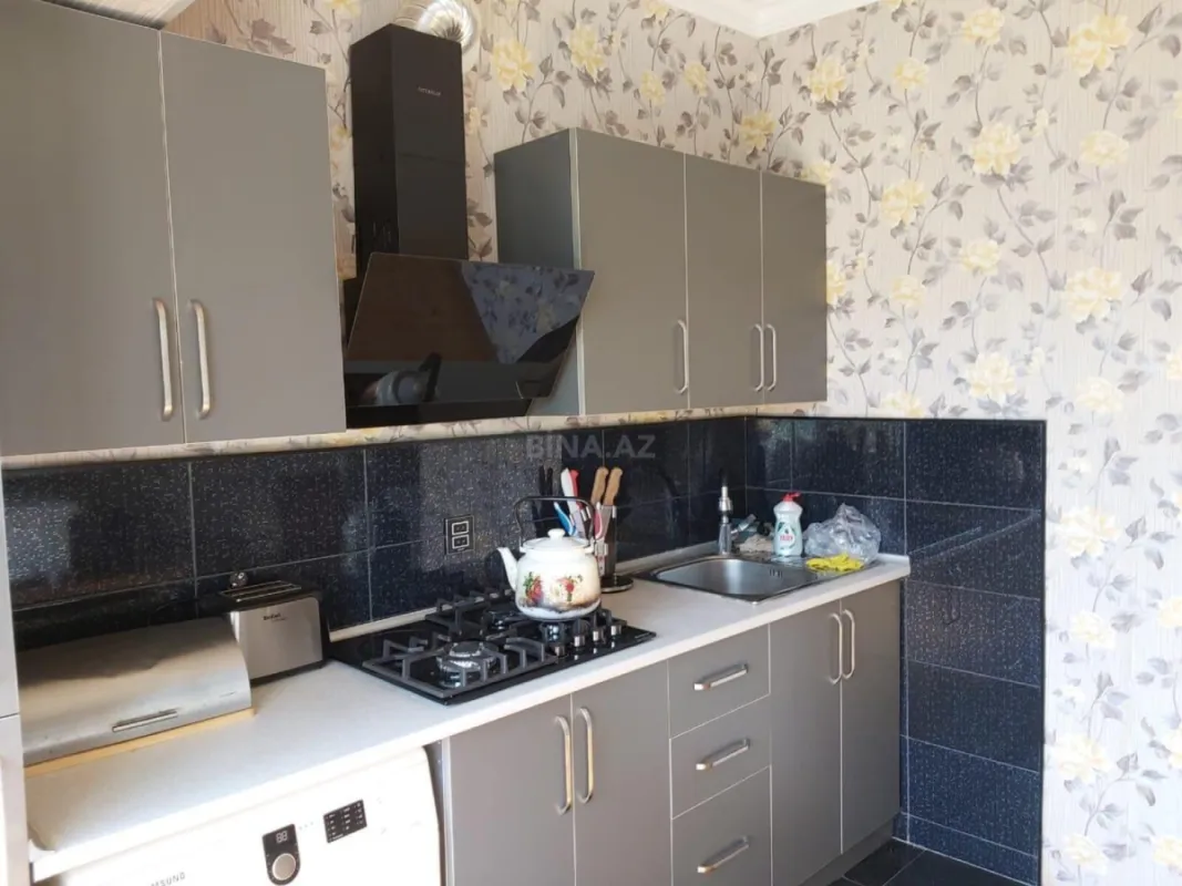 Satılır 4 otaqlı mənzil 105 m²