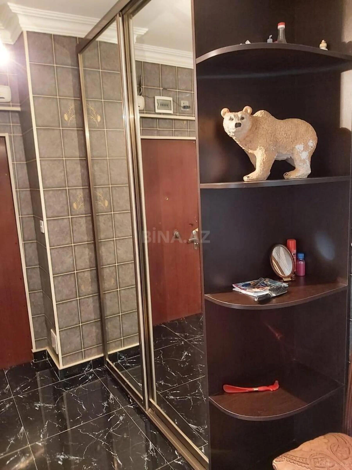 Satılır 4 otaqlı mənzil 105 m²