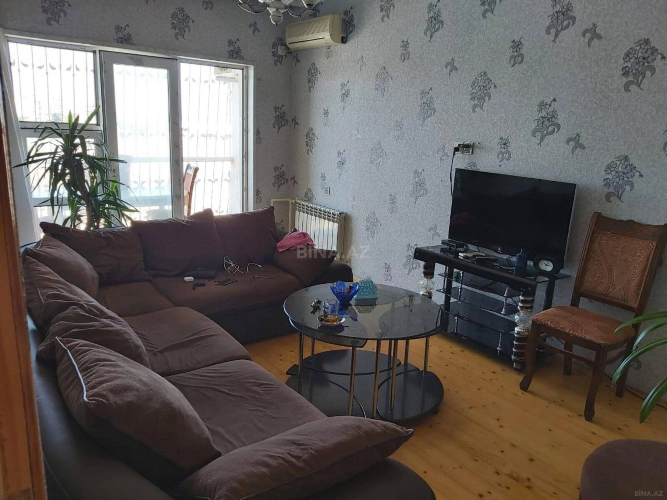 Satılır 4 otaqlı mənzil 105 m²