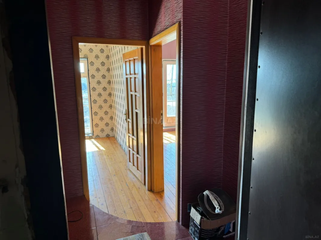 Satılır 4 otaqlı mənzil 105 m²