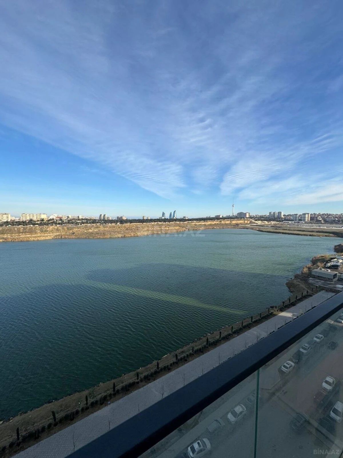 Satılır 2 otaqlı mənzil 49 m²