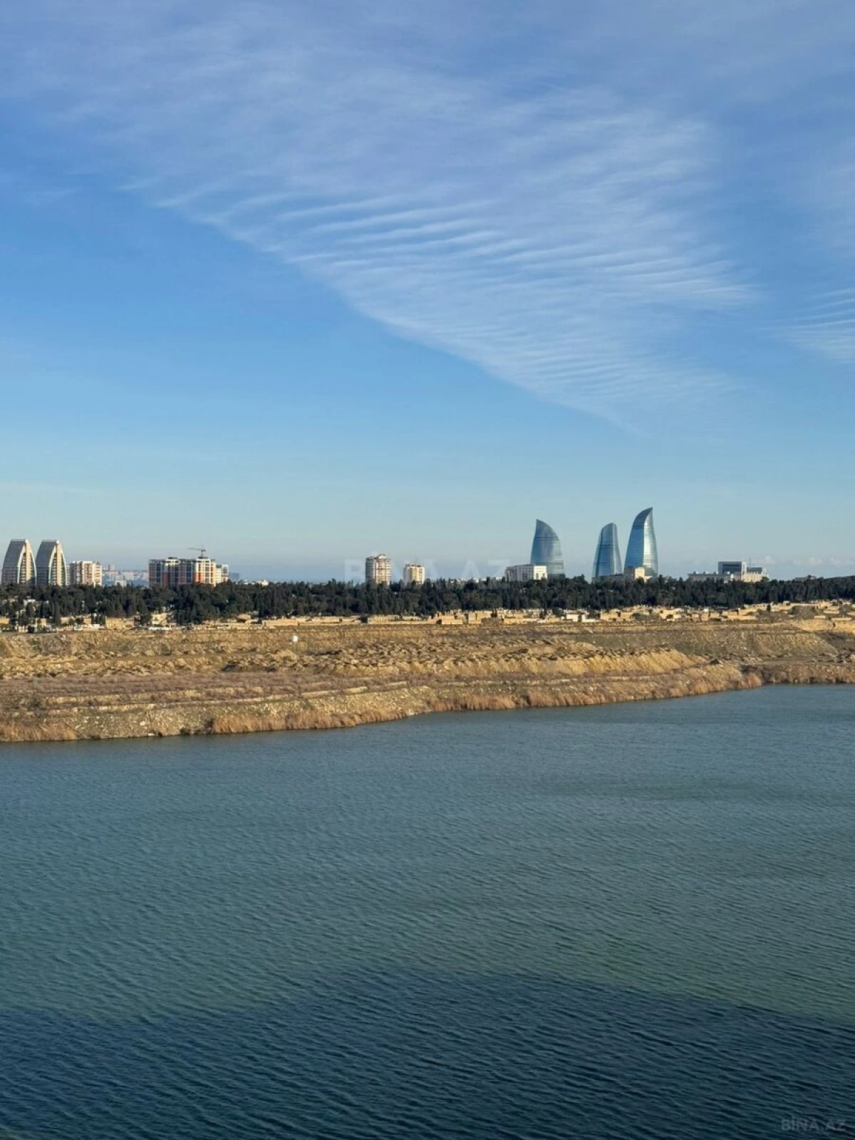 Satılır 2 otaqlı mənzil 49 m²