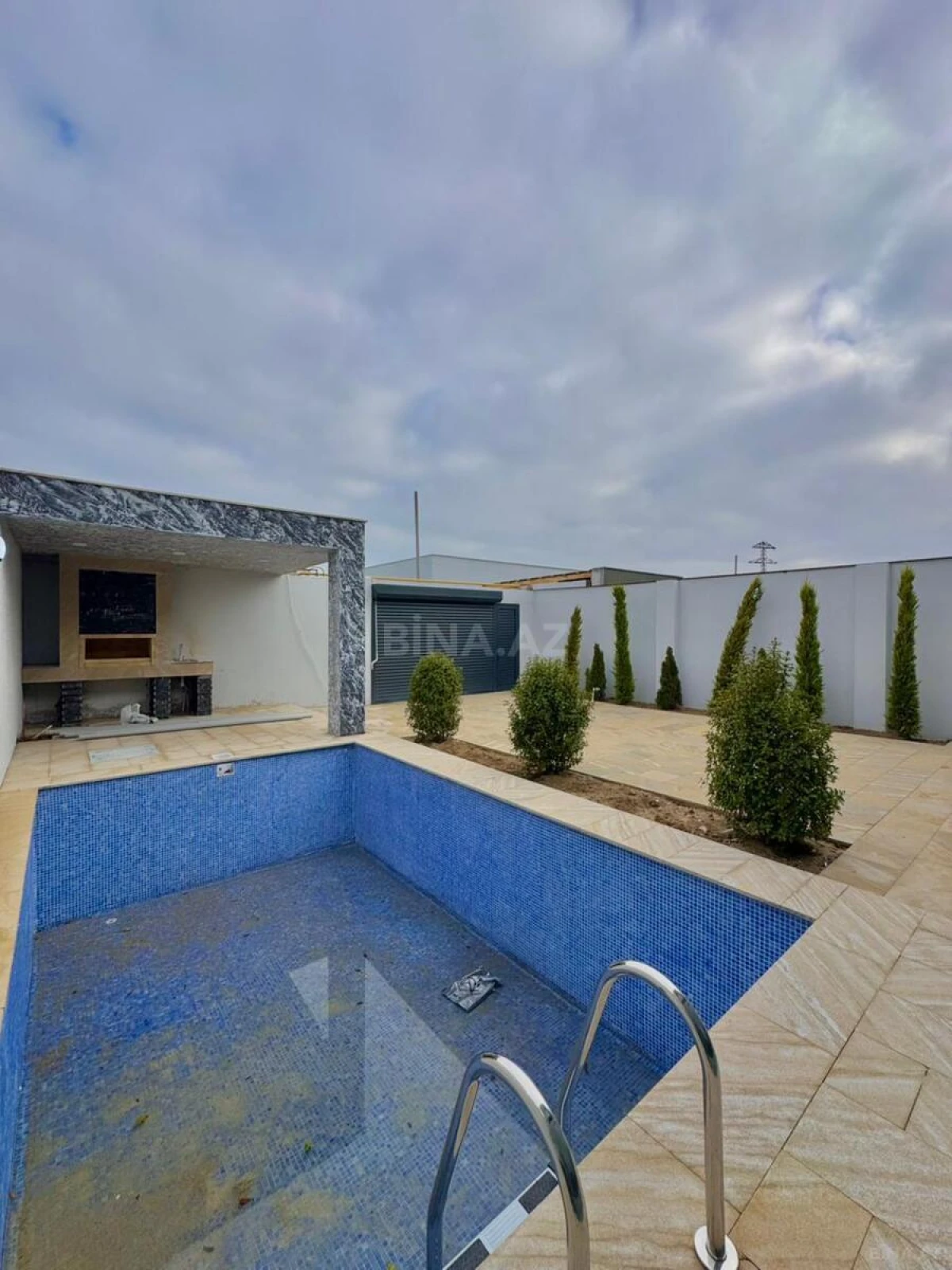 Satılır 4 otaqlı həyət evi 170 m²