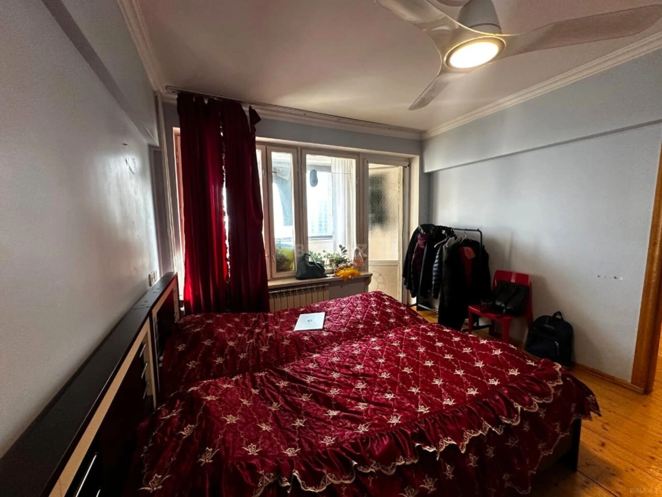 Satılır 3 otaqlı mənzil 93 m²