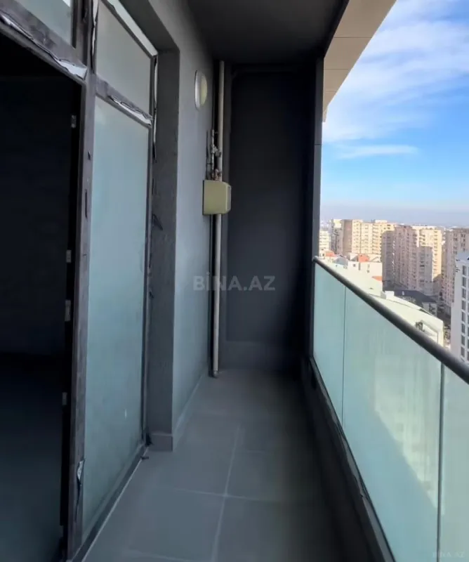 Satılır 2 otaqlı mənzil 109 m²