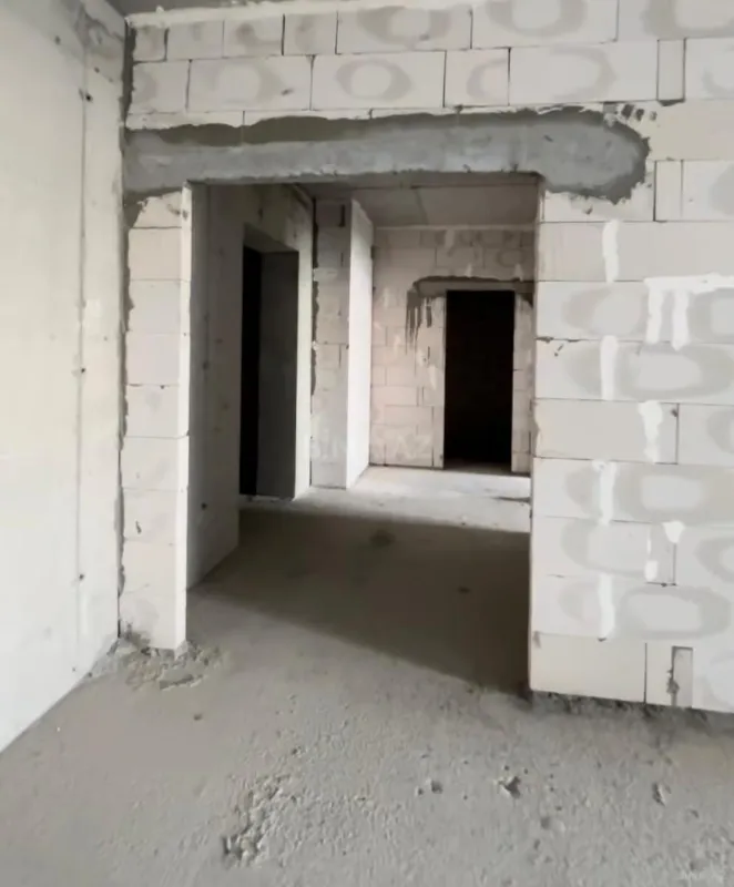 Satılır 2 otaqlı mənzil 109 m²