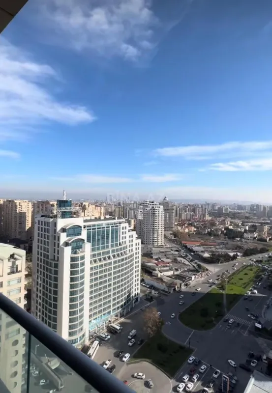 Satılır 2 otaqlı mənzil 109 m²