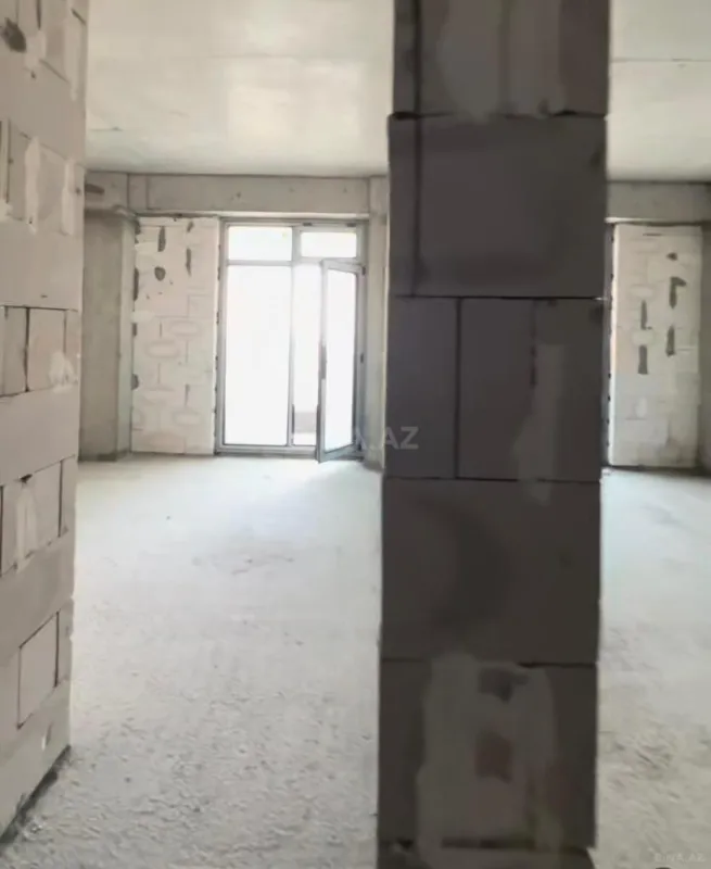 Satılır 2 otaqlı mənzil 109 m²