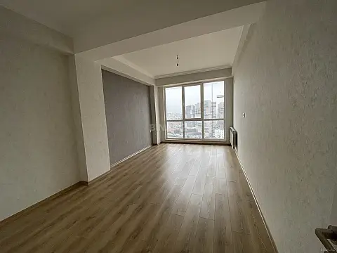 Satılır 2 otaqlı mənzil 77.8 m²