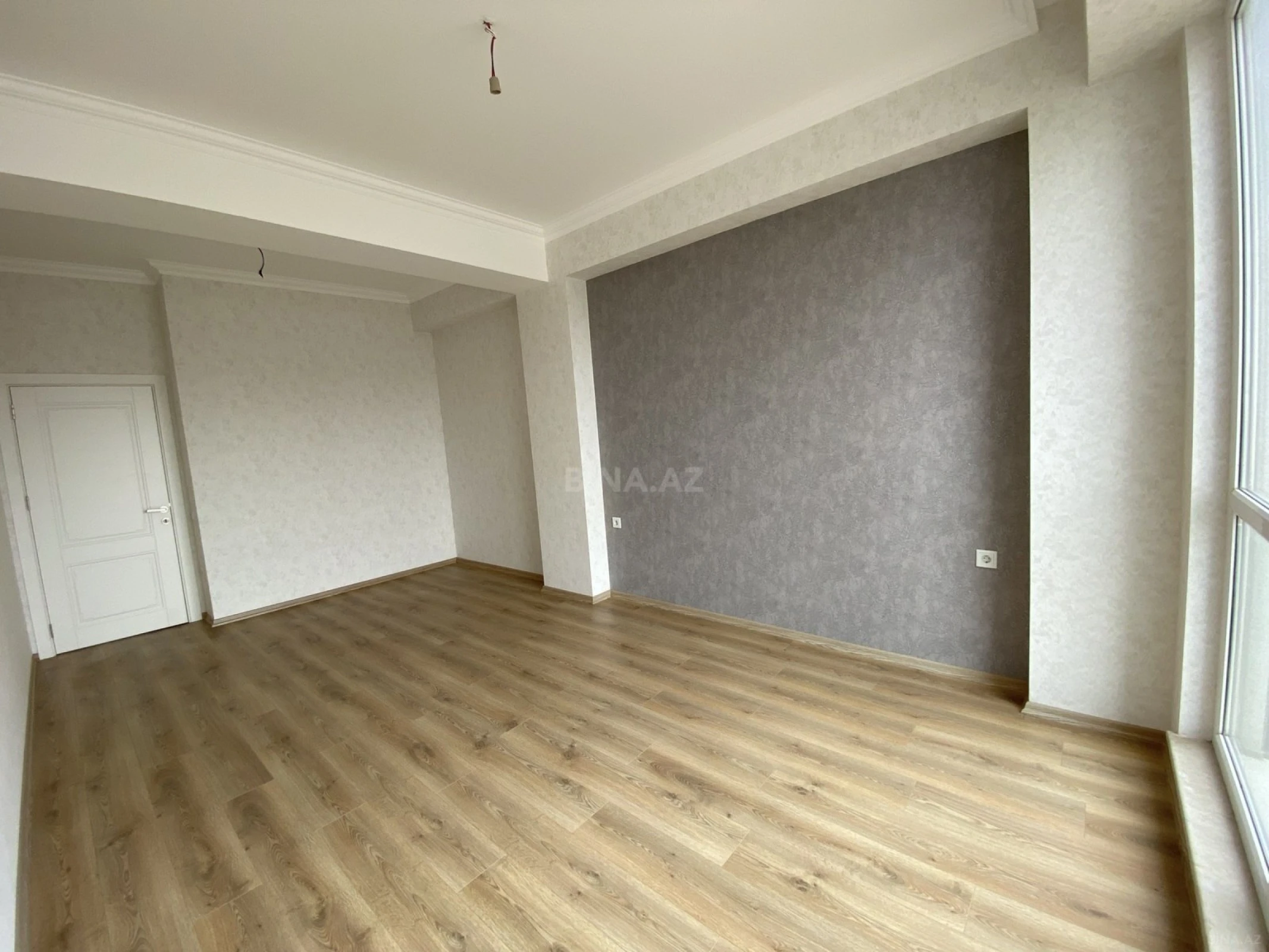 Satılır 2 otaqlı mənzil 77.8 m²