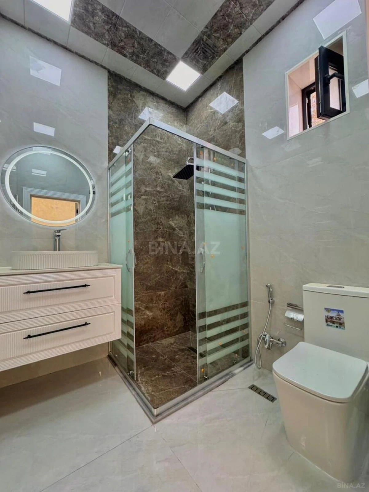 Satılır 4 otaqlı həyət evi 155 m²