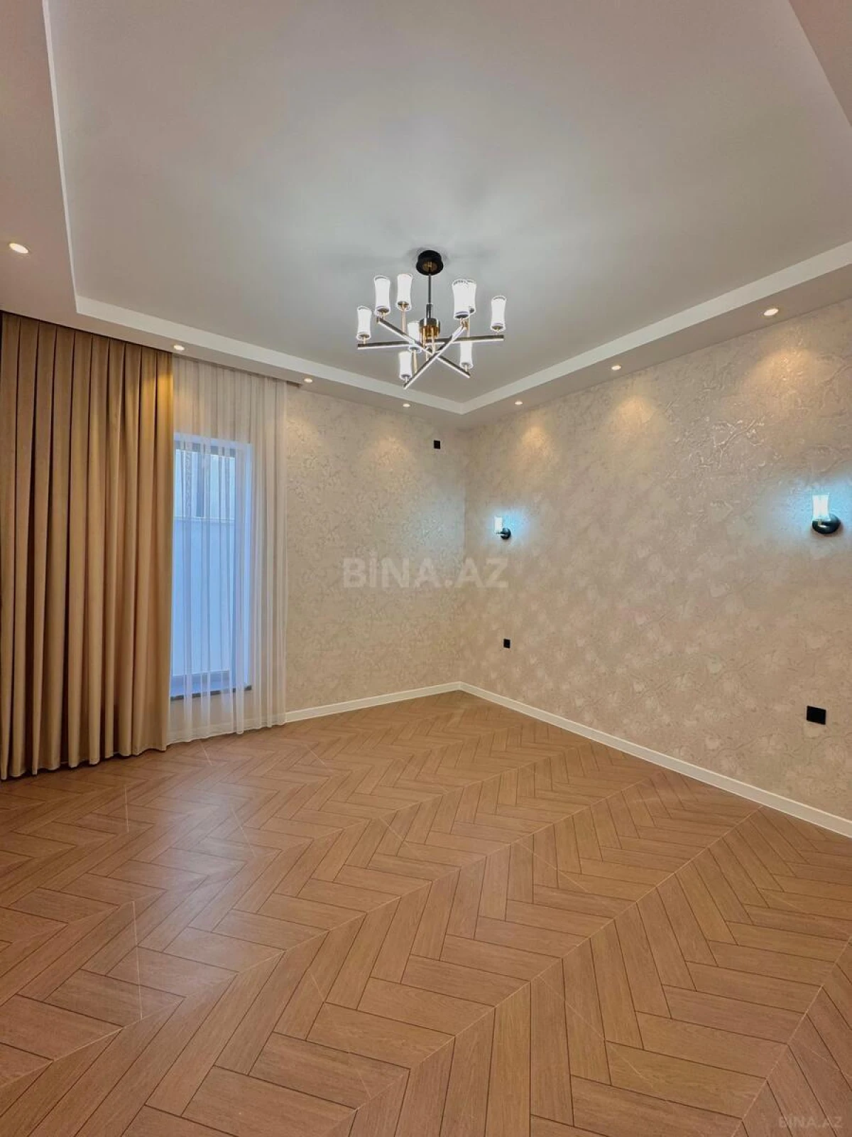 Satılır 4 otaqlı həyət evi 155 m²
