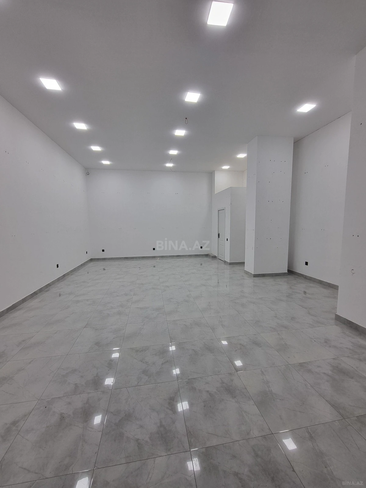 Satılır obyekt 65 m²