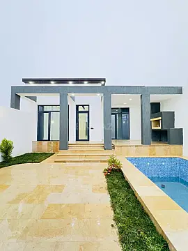 Satılır 4 otaqlı həyət evi 150 m²