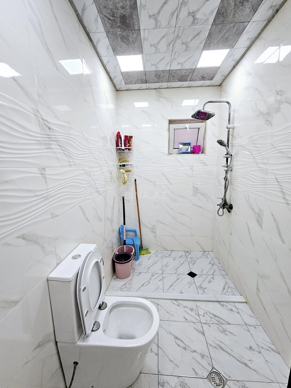 Satılır 4 otaqlı həyət evi 200 m²