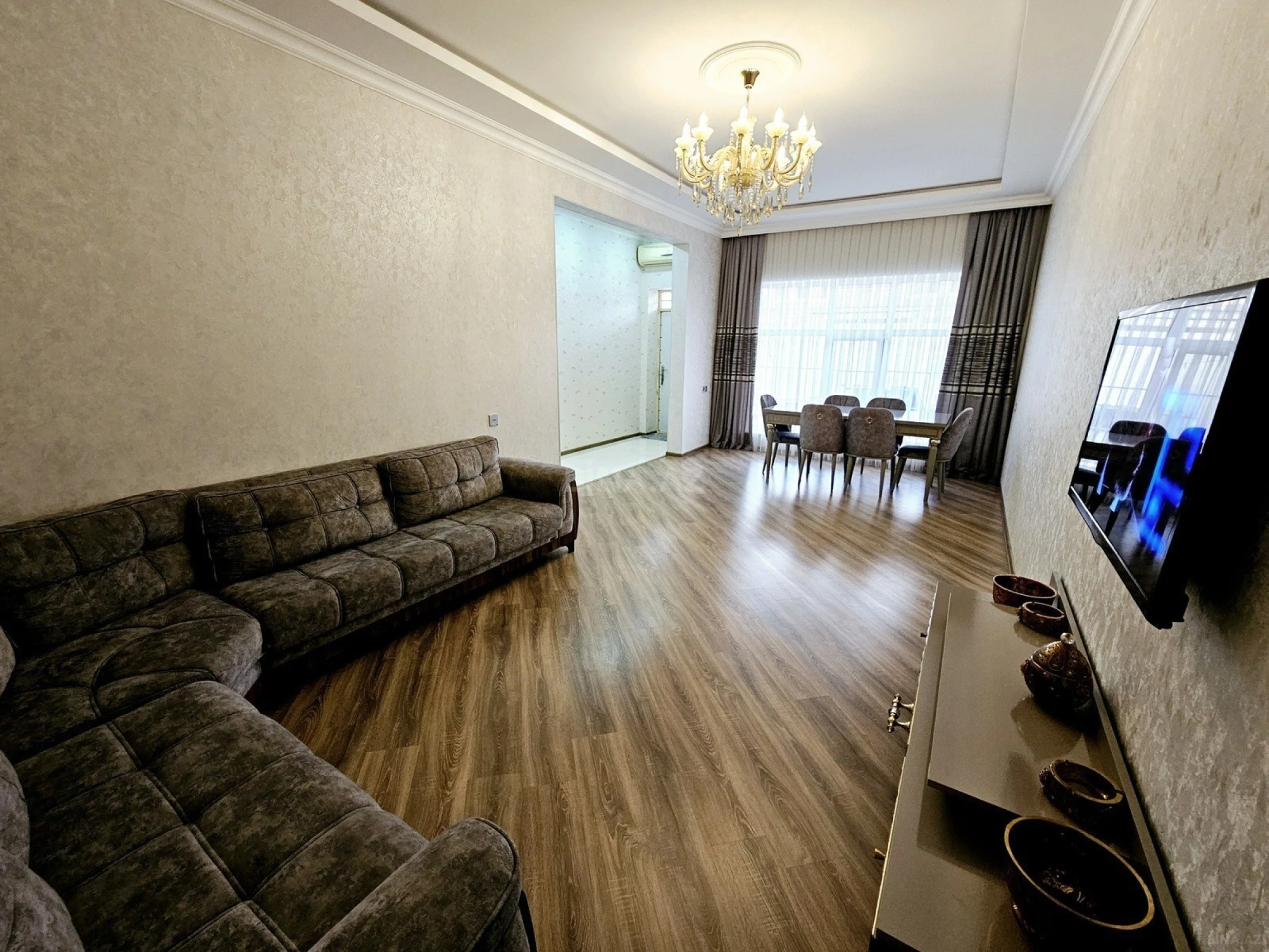 Satılır 4 otaqlı həyət evi 200 m²